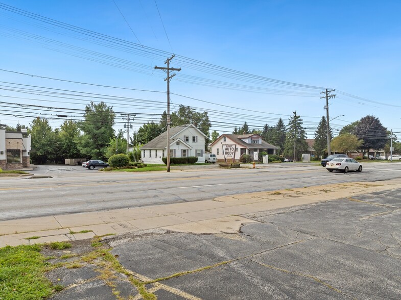 24265 Lorain Rd, North Olmsted, OH for rent - Building Photo - Image 2 of 42