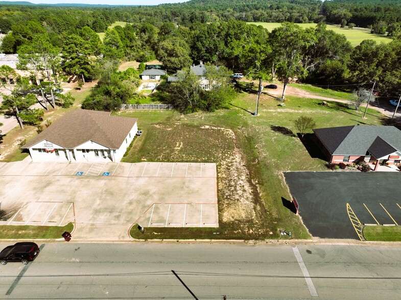 359 N Cypress St, Gilmer, TX for sale - Building Photo - Image 3 of 18