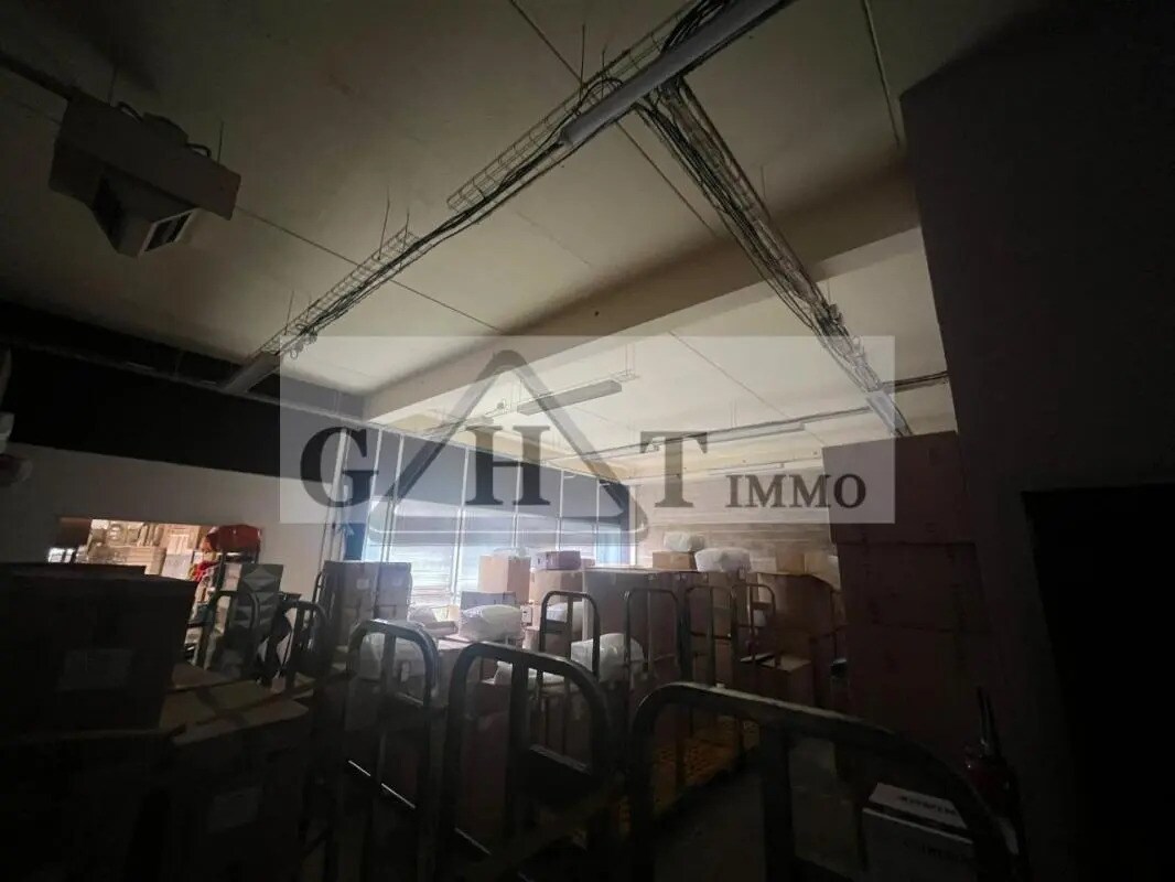 Industrial in Roissy-en-France to rent Building Photo- Image 1 of 15