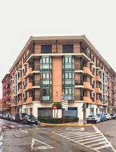 Calle Cirilo Montero, 3, Torrijos, Toledo for sale Primary Photo- Image 1 of 3