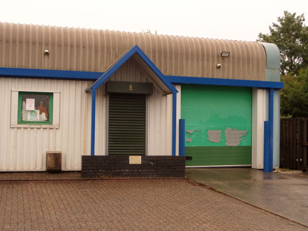 Tyle Teg, Maesteg to rent Building Photo- Image 1 of 3