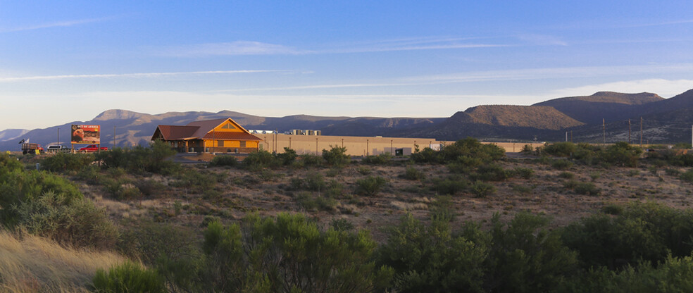 3535 W Sharp Shooter Way, Camp Verde, AZ for sale - Building Photo - Image 1 of 1