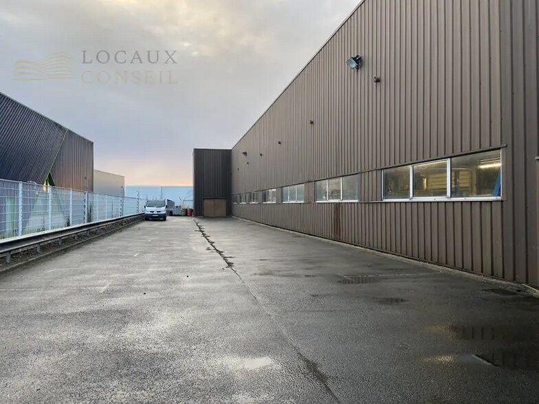 Industrial in Argenteuil to rent - Building Photo - Image 3 of 3