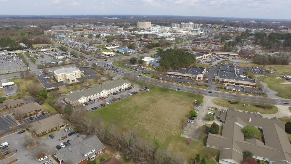 2109 W Arlington Blvd, Greenville, NC for sale - Building Photo - Image 1 of 1