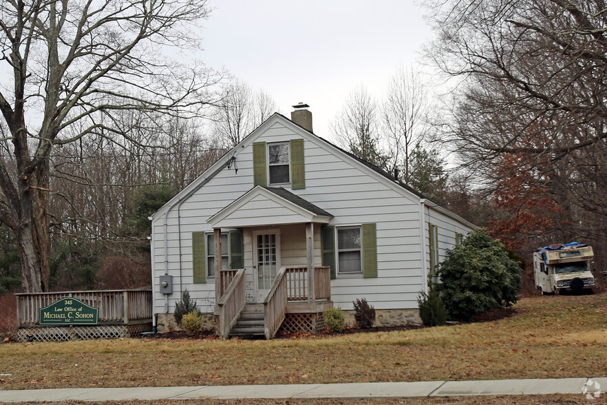 345 Monroe Tpke, Monroe, CT for sale - Primary Photo - Image 1 of 1