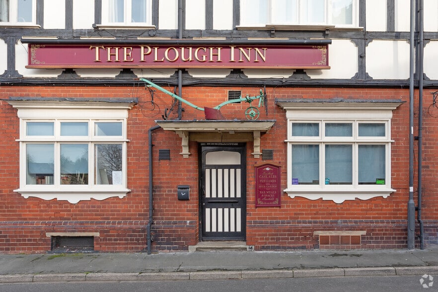 2 High St, Doncaster for sale - Building Photo - Image 1 of 25