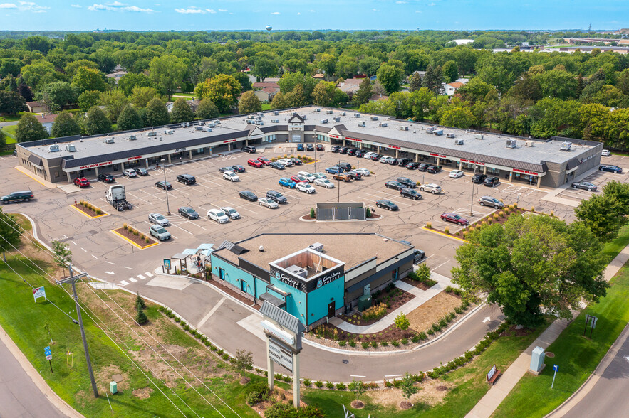 8401-8471 W Broadway Ave, Brooklyn Park, MN for sale - Building Photo - Image 1 of 1