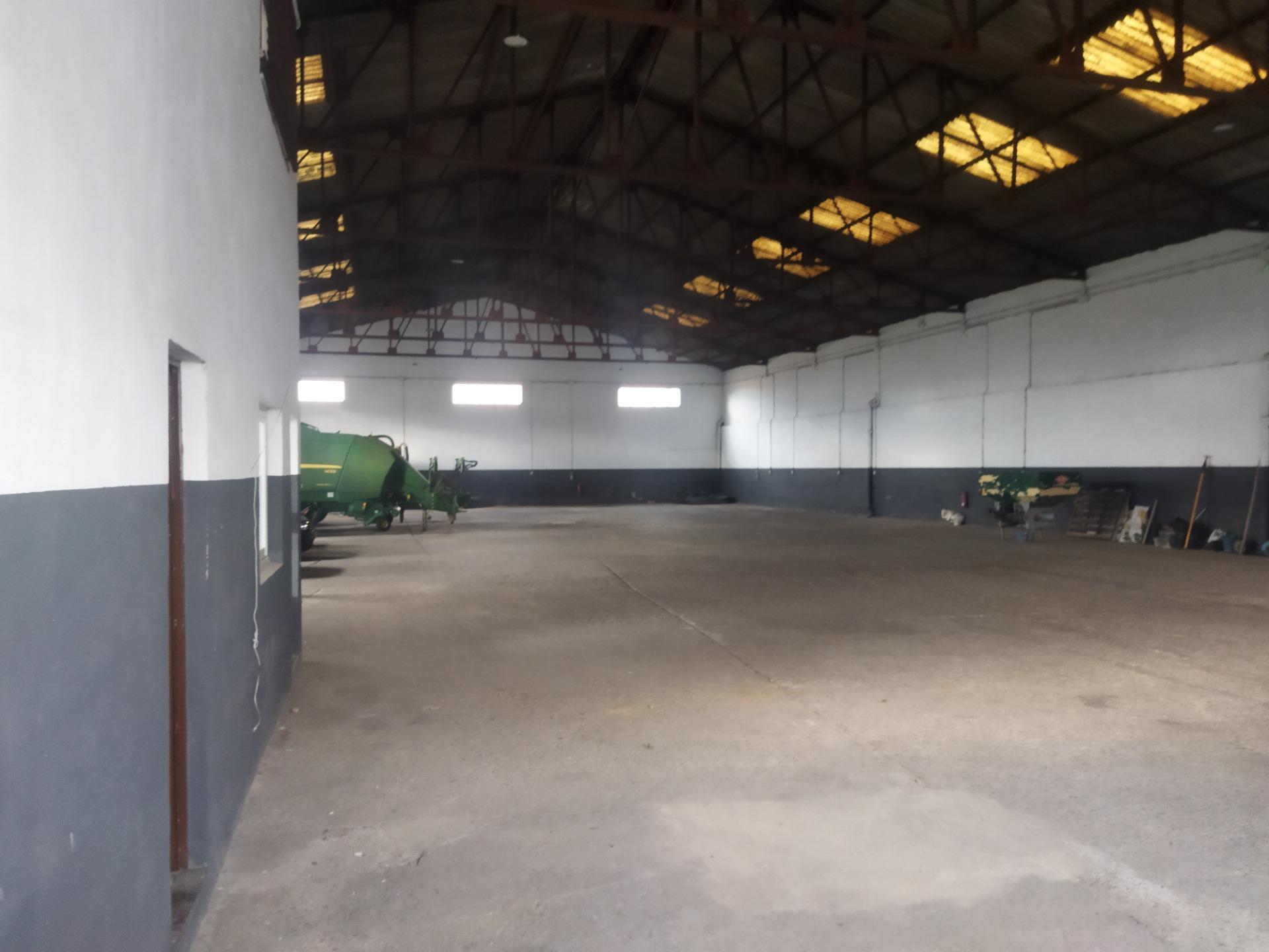 Industrial in Cáceres, Cáceres to rent Building Photo- Image 1 of 8