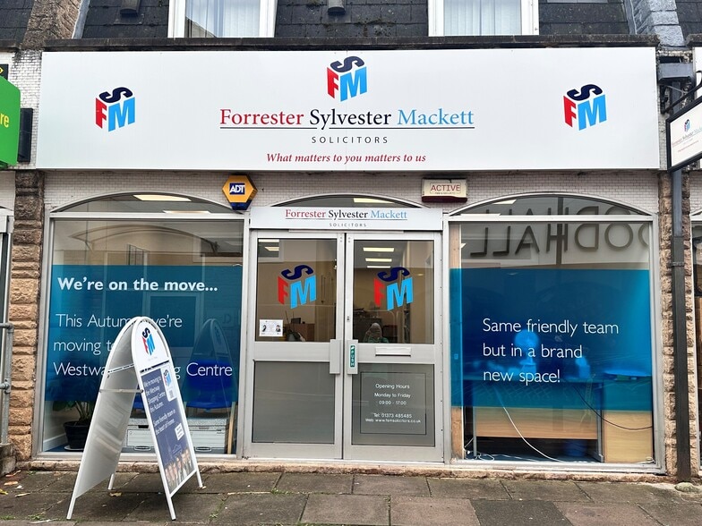 6 Kingsway Shopping Prec, Frome to rent - Building Photo - Image 1 of 3