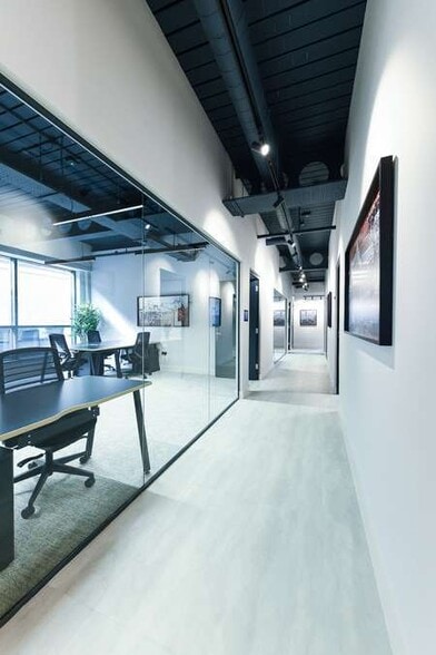 24 E Bridge St, Belfast to rent - Building Photo - Image 3 of 10