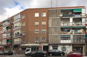 Calle Sierra de Gredos, 28, Madrid, Madrid for rent Primary Photo- Image 1 of 3