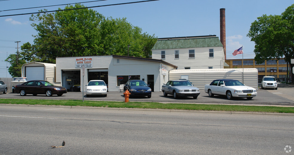 720 N Larch St, Lansing, MI for sale - Primary Photo - Image 1 of 1