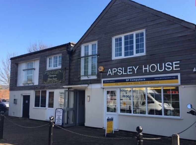 High St, Royal Wootton Bassett for sale - Building Photo - Image 1 of 1