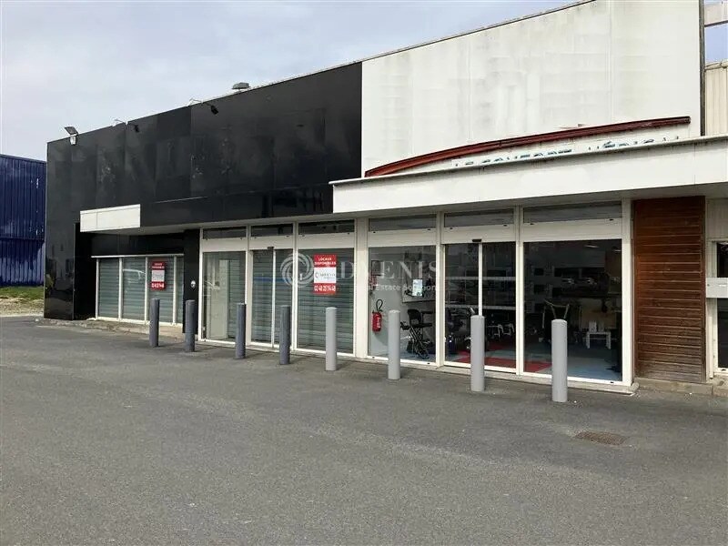Vente Commerce 1 228 m² - Photo 1