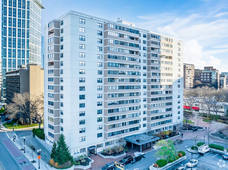 7 Whittier Pl, Boston, MA for sale - Primary Photo - Image 2 of 11