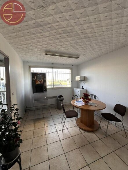 Industrial in Toulouse for sale - Interior Photo - Image 3 of 6