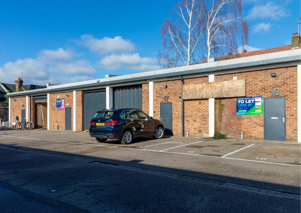 Glenville Mews, London to rent Building Photo- Image 1 of 5