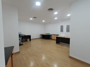 Retail in Sabadell, Barcelona to rent Interior Photo- Image 2 of 4