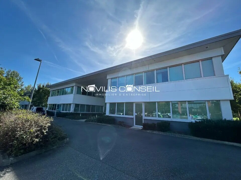 Office in Labège to rent Building Photo- Image 1 of 6