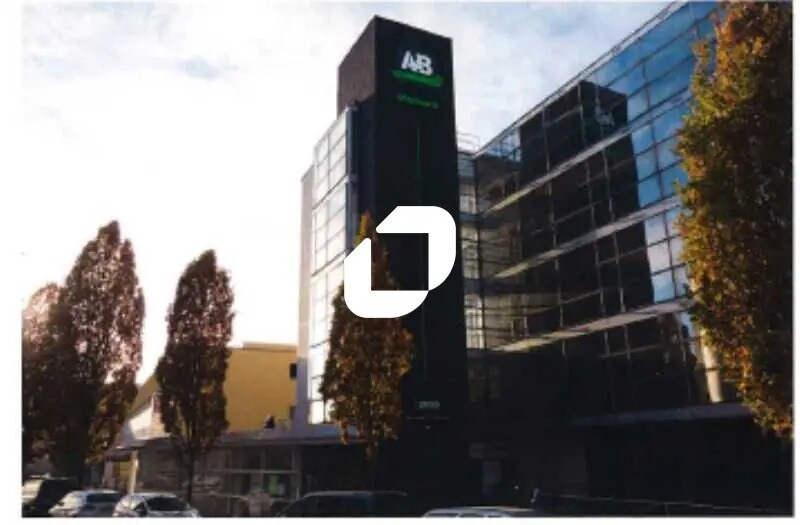 Office in Romainville to rent Building Photo- Image 1 of 5