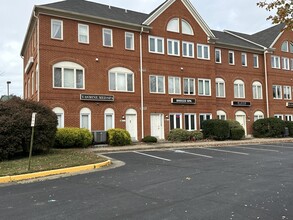 297-299 Herndon Pky, Herndon, VA for rent Building Photo- Image 1 of 2