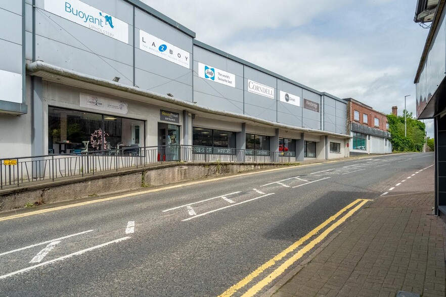 18 Abercorn Sq, Strabane to rent - Building Photo - Image 3 of 31