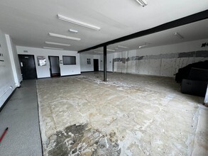 1-8 Pendle Vw, Liverpool for rent Interior Photo- Image 2 of 6