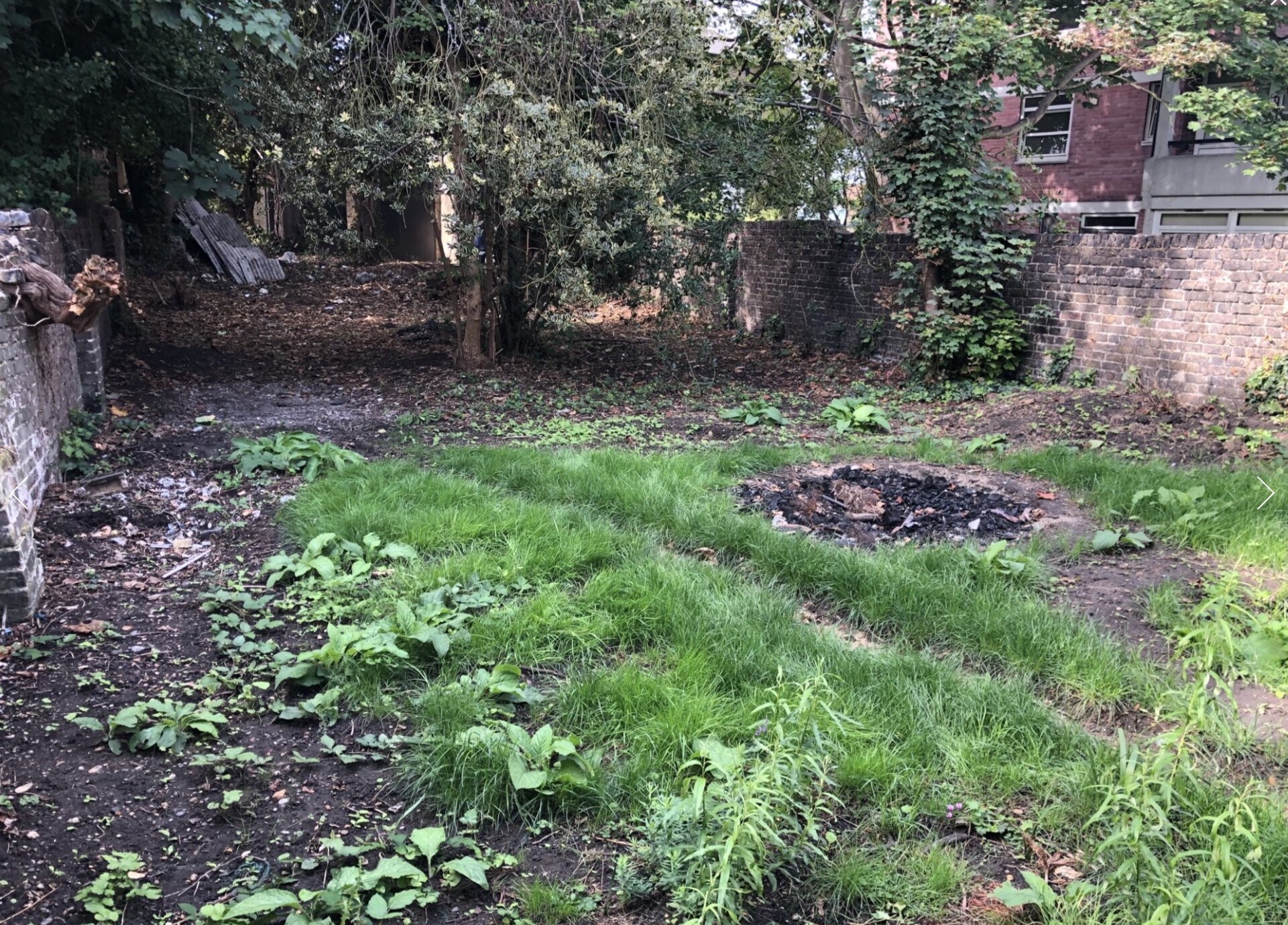 162 Lewisham Way, London for sale Primary Photo- Image 1 of 1