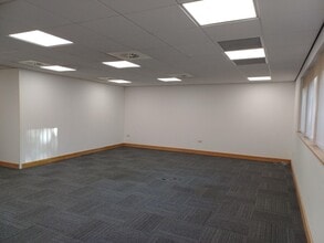 Queensbridge, Northampton to rent Interior Photo- Image 2 of 8