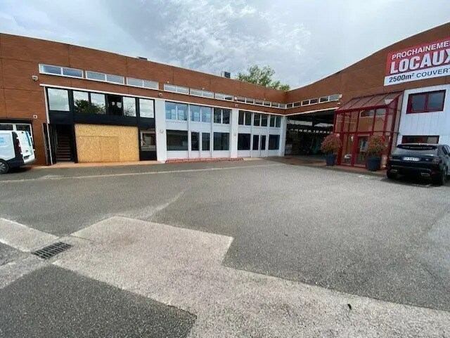 Vente Local d'activités 1 980 m² - Photo 1