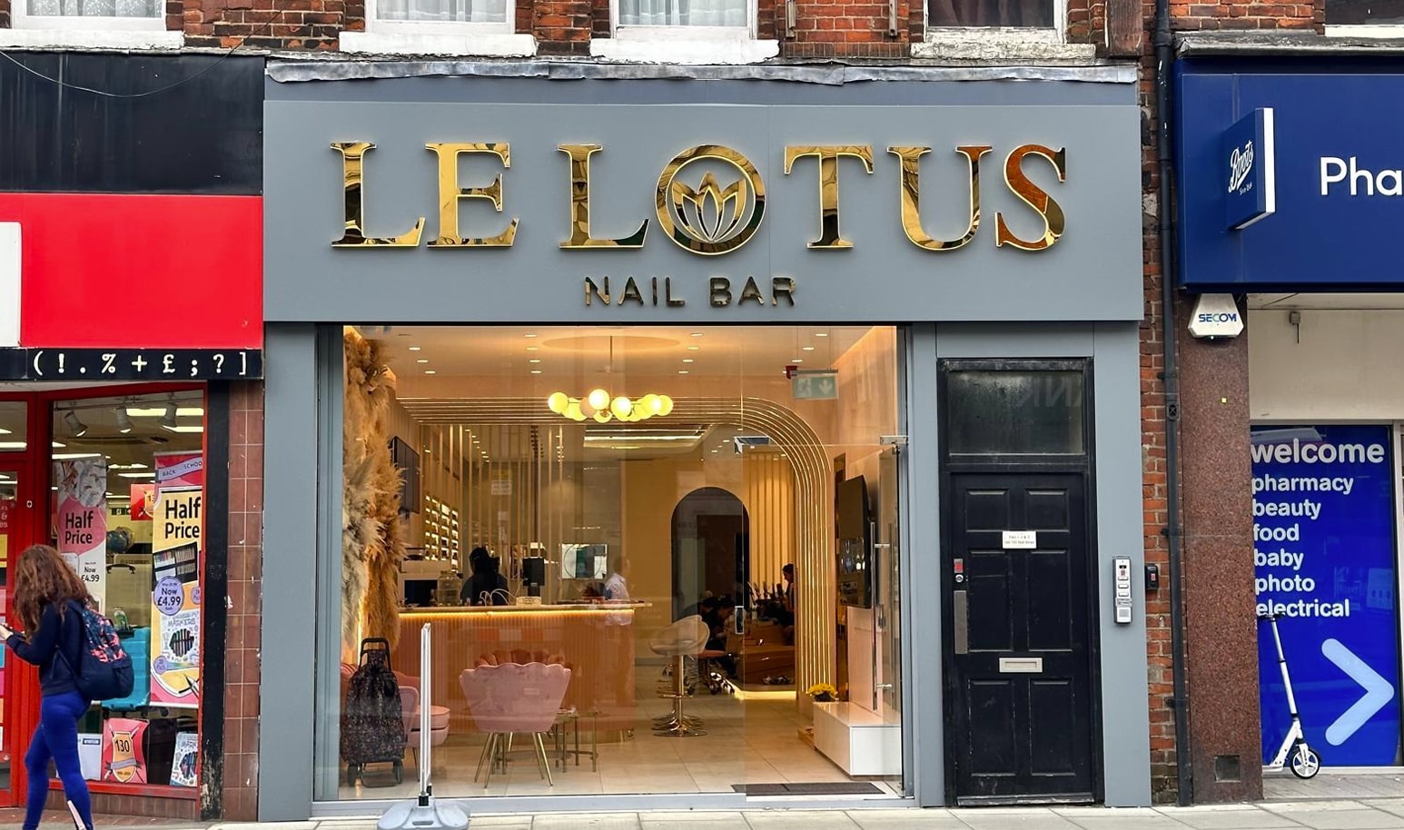 107 Putney High St, London to rent Primary Photo- Image 1 of 5