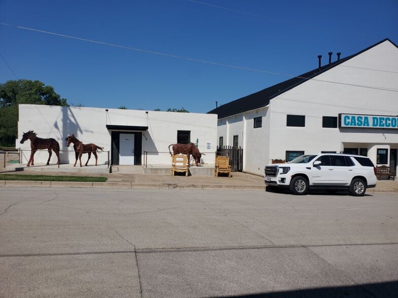 315 York Ave, Weatherford, TX for sale - Building Photo - Image 3 of 30