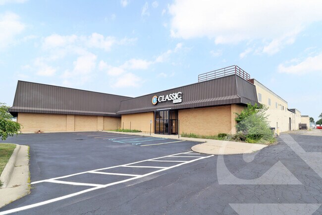 More details for 2400 Stephenson Hwy, Troy, MI - Industrial to Rent