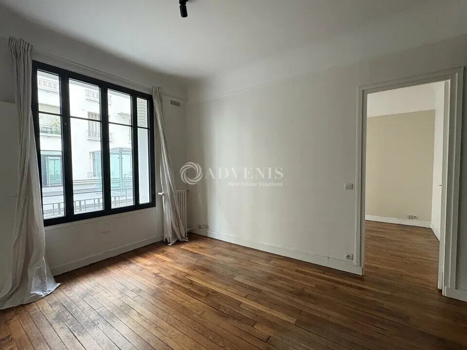 Office in Boulogne-Billancourt to rent Building Photo- Image 1 of 7