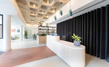 46 Clarendon Rd, Watford to rent Interior Photo- Image 2 of 7