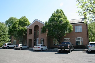 372 Route 22 West, Whitehouse Station, NJ for rent Building Photo- Image 1 of 23