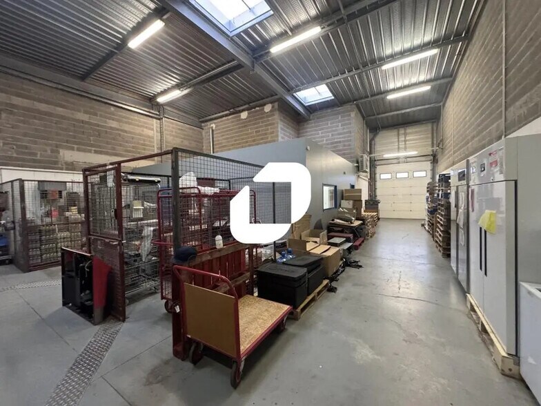 Office in Niederhausbergen to rent - Interior Photo - Image 3 of 8