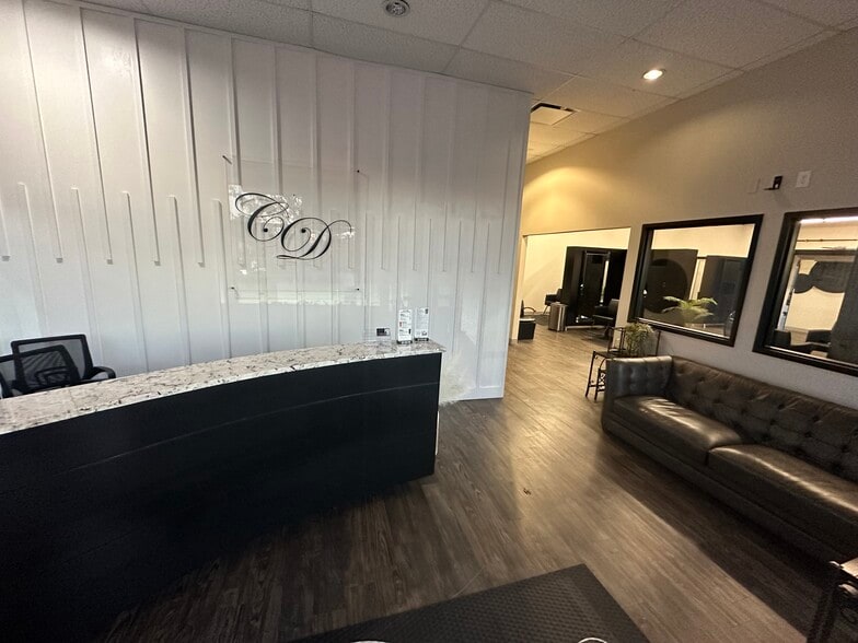 7160 Justin Rd, Lantana, TX to rent - Building Photo - Image 3 of 8