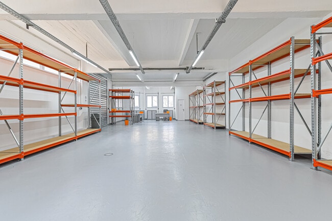 Location Local d'activités 130 m²