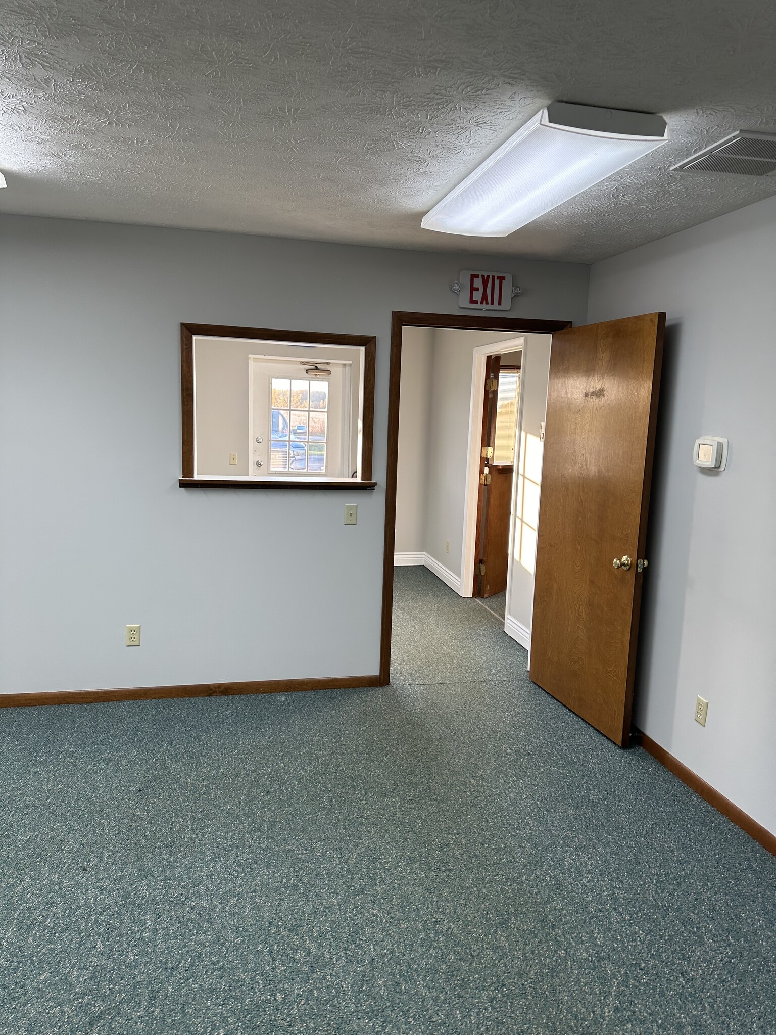 3238 N Section Line Rd, Radnor, OH for rent Building Photo- Image 1 of 4