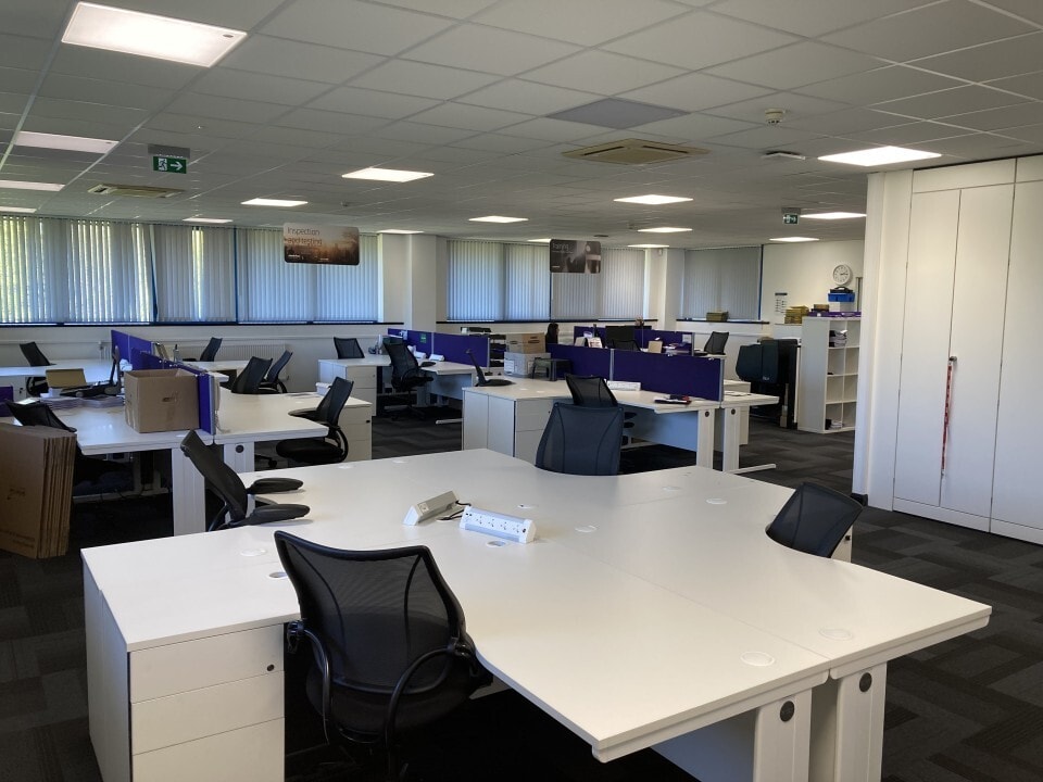 Bow Bridge Clos, Rotherham to rent Interior Photo- Image 1 of 4