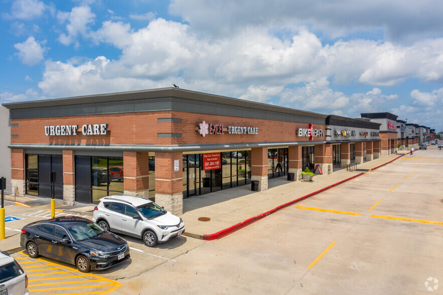 25801-25819 US-290 Hwy, Cypress, TX for rent - Primary Photo - Image 1 of 11