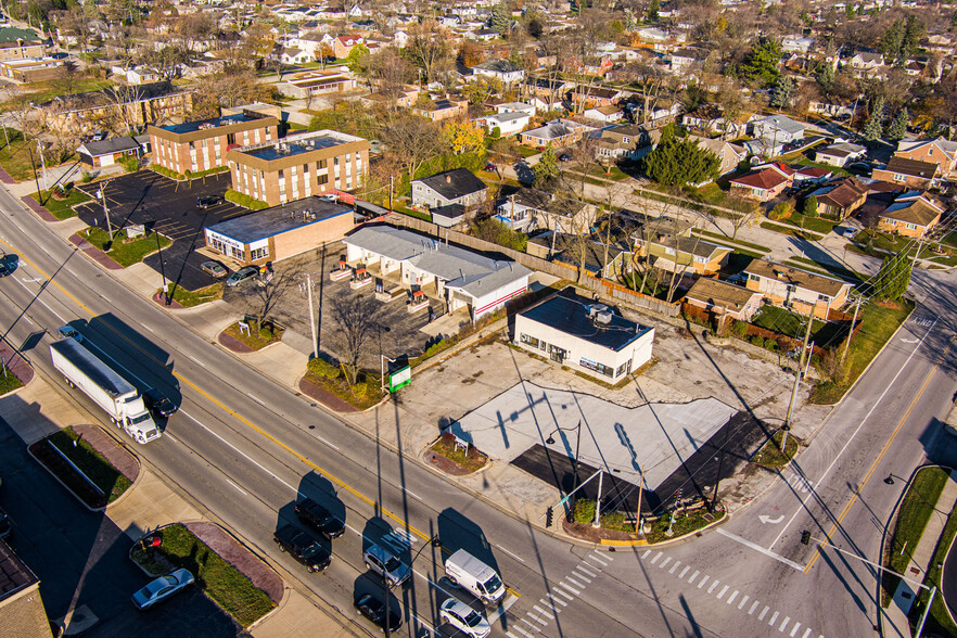 1301 W Irving Park Rd, Bensenville, IL for sale - Building Photo - Image 1 of 1