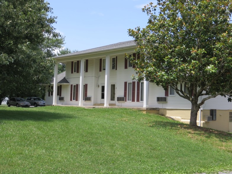 50 Greenwood Dr, Cadiz, KY for sale - Primary Photo - Image 1 of 1