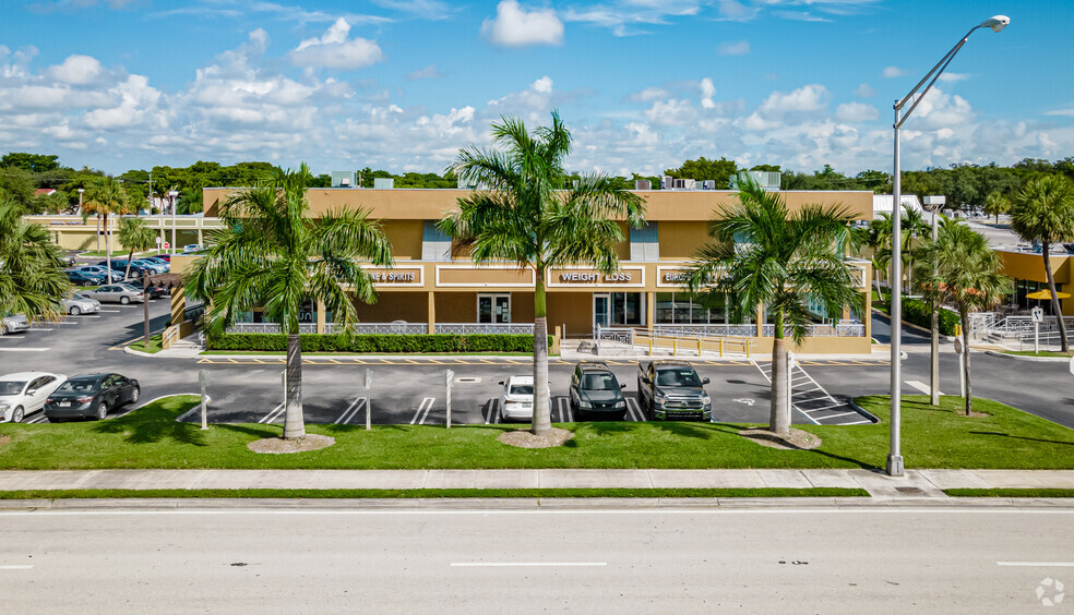 3359-3399 Sheridan St, Hollywood, FL for rent - Building Photo - Image 3 of 6