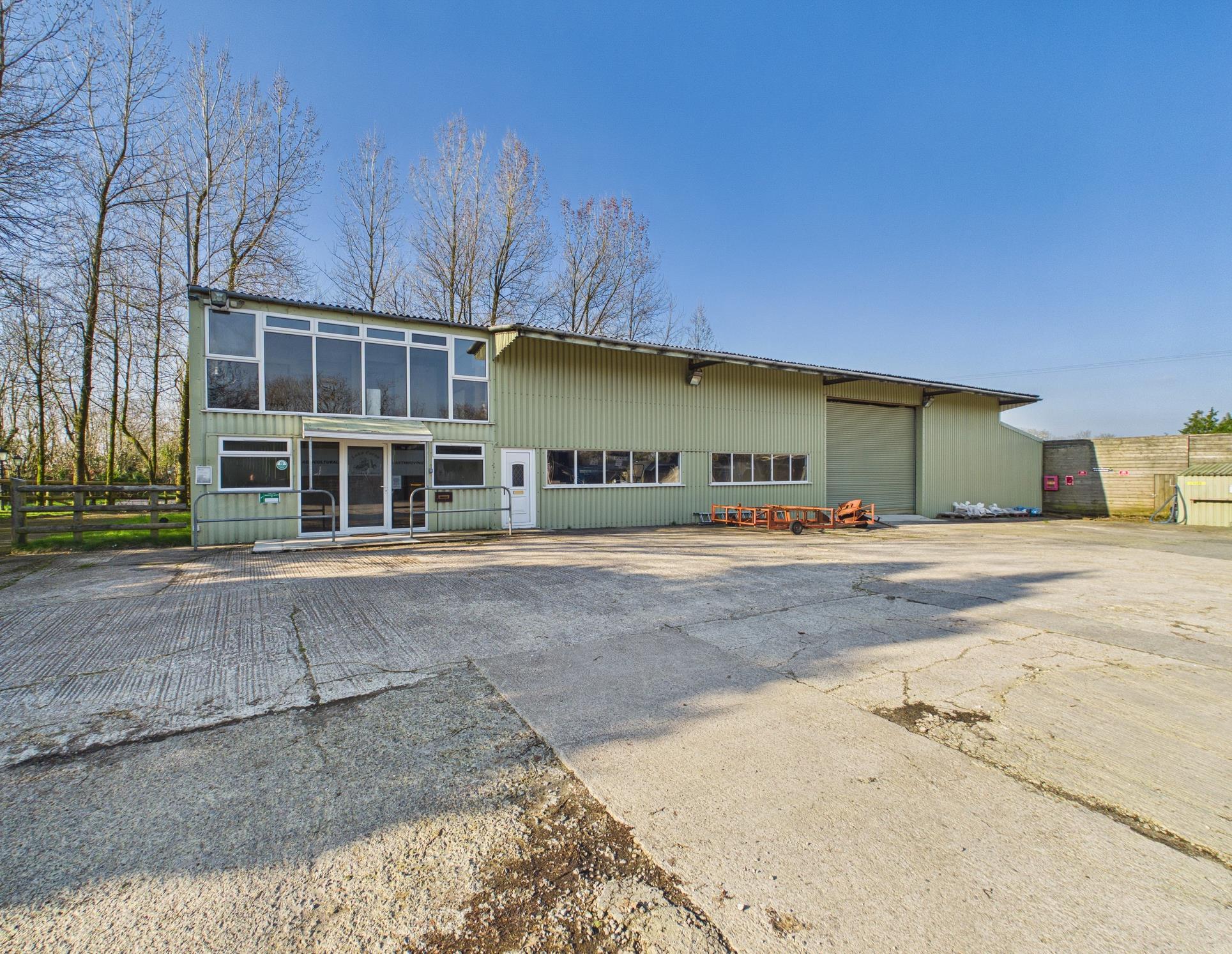 Clawton, Clawton to rent Primary Photo- Image 1 of 2