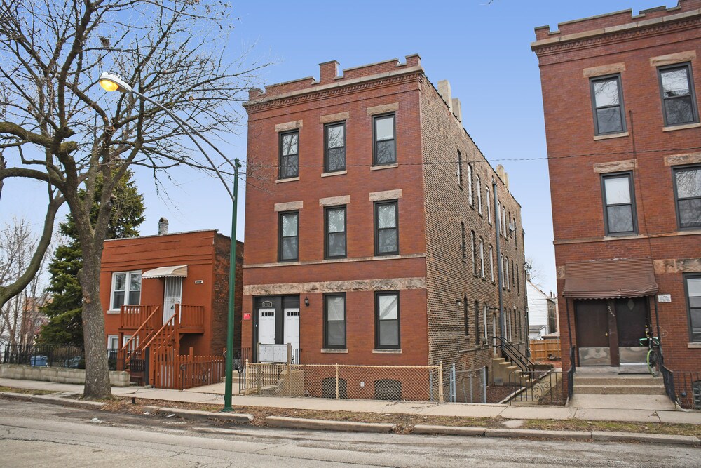 3363 S Racine Ave, Chicago, IL for sale Building Photo- Image 1 of 1