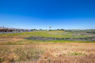 Wine Country Rd, Prosser, WA for sale Primary Photo- Image 1 of 1