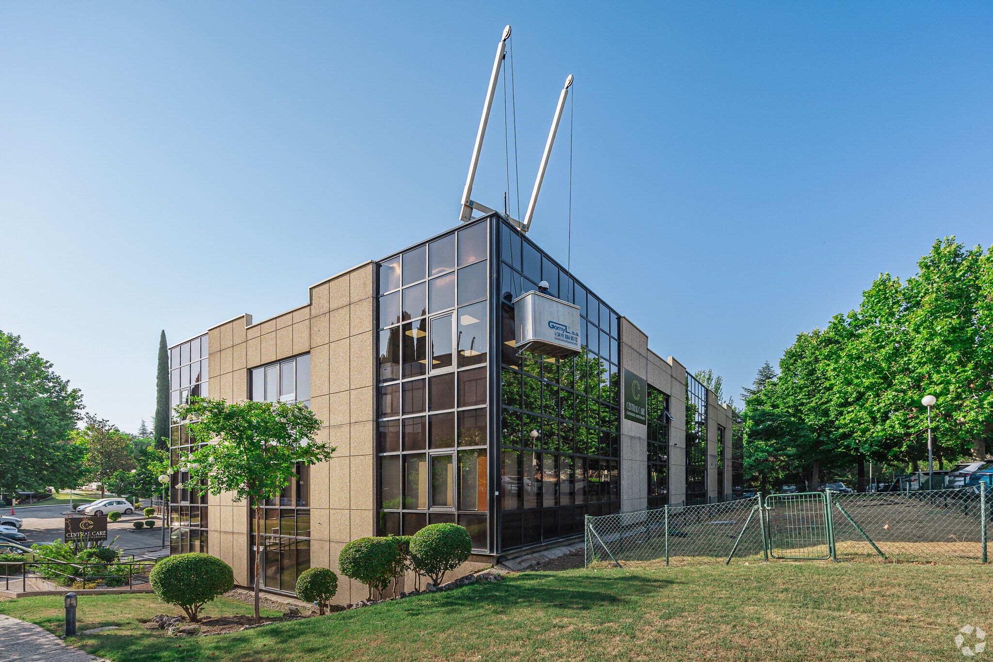 Calle Azalea, 1, Alcobendas, Madrid to rent Primary Photo- Image 1 of 2