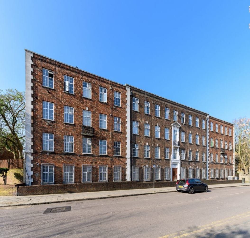 Shakespeare Rd, London for sale Primary Photo- Image 1 of 1